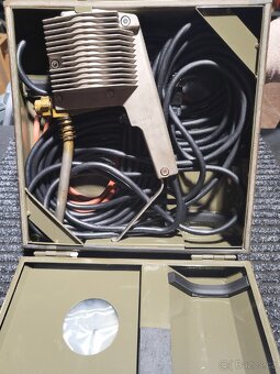 Vojenská stříkací pistole - 2