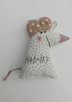 Textilní myška s chrastítkem uvnitř - 2