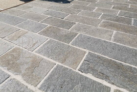 Kamenná dlažba - 2