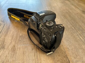 Nikon D5100 - 2