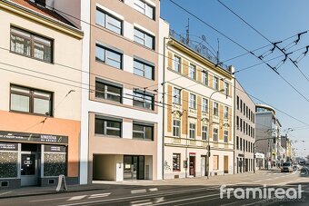 Pronájem garážové stání, 20 m2 - Brno - Trnitá, ev.č. 01730 - 2