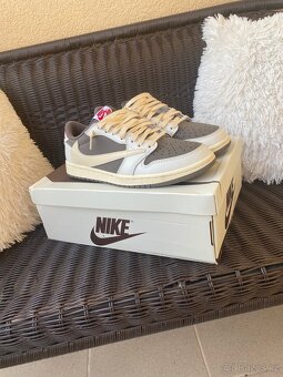 Jordan 1 Low Reverse Mocha Travis Scott 43 - 2