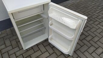 Lednice s mrazícím boxem. Zanussi ZT 162 BR - 2