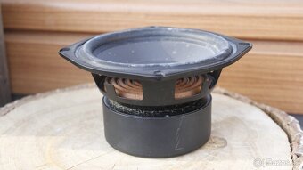 Subwoofer- basový reproduktor - 2