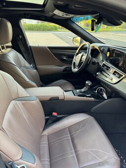 Lexus ES - 2