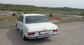 Mercedes w115 /8 220d - 2