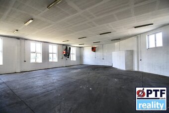 Pronájem skladové/výrobní haly 510 m2– ideální pro vaše podn - 2