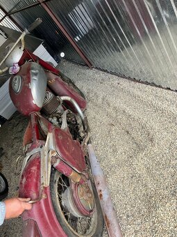 Jawa 250-kývačka - 2