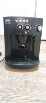 DeLonghi Magnifica - 2