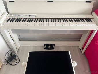 Digitální piano Korg C1 + židlička - 2