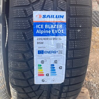 Nove Zimni pneu 235/40 R18 95V XL Sailun - 2
