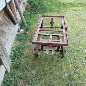 Podvozek pod stabilní motor - 2