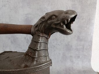 Orig.atypická vzácná žehlička DRAK do sbírky, dekorace - 2