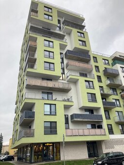 Vnitřní garážové stání - 2