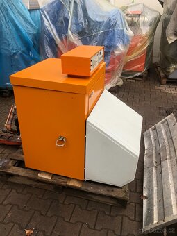 Prodám litinový kotel na olej  15-22 Kw - 2