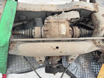 BMW E90 325/330D M57 zadní naprava - 2