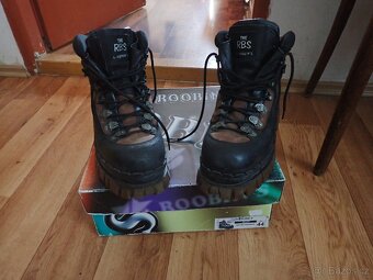 Boty kožené - ROOBINS vel. 44 - 2