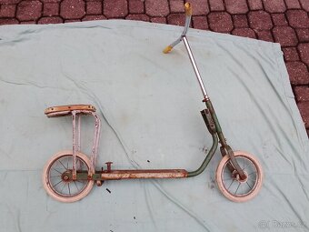 Staré koloběžky - 2