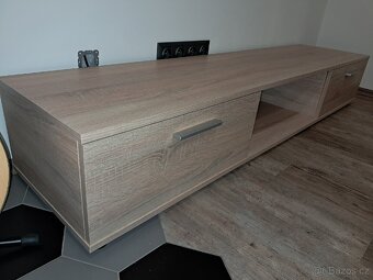 Skříňka pod TV dub sonoma - 2