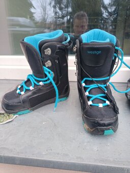 Dětský snowboard a boty - 2