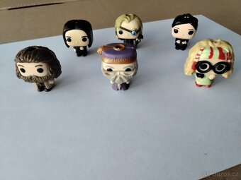 5 RŮZNÉ FIGURKY - 2