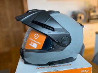 Schuberth E2, velikost 61/XL - 2