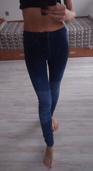 Desigual vyšívané Slim džíny - 2
