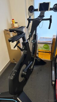 trenažér Tacx® NEO Bike - 2