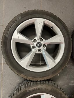 Originální kola Audi Q3 235/45/19 - 2