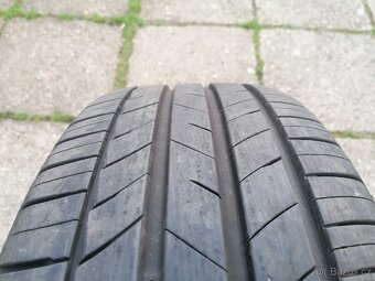 Kumho ECSTA 225/55/17 101W Letní - 2