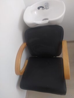Kadeřnický mycí box - 2
