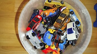 Hot Wheels - 2