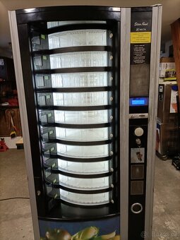 Karuselový prodejní automat Necta Star Food -NOVÁ CENA- - 2