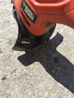 Strunová sekačka Black & Decker - 2