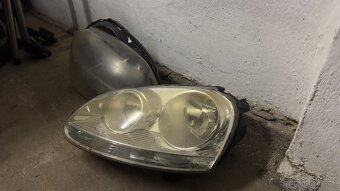 Golf 5 - přední světla - 2