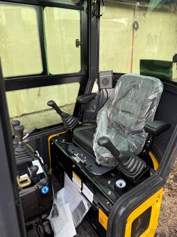 Kabinový bagr D955C včetně topení záruka DPH - 2