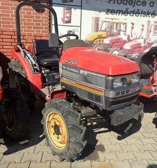 Japonský malotraktor Mitsubishi MT201, traktor 4x4 - 2