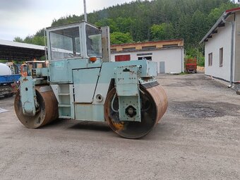 Vibrační válec Stavostroj VSH100 - 2