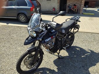Triumph Tiger 800 - 2
