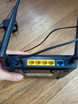 Router Asus RT-N12 - 2