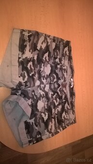 Šortky maskáčové nové - 2