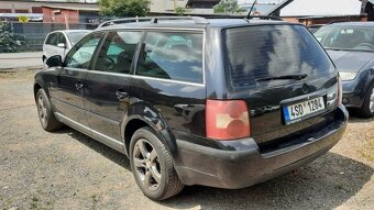VW Passat combi 1.6i, r. 2004, Climatronic, ALU R16, tažné - 2