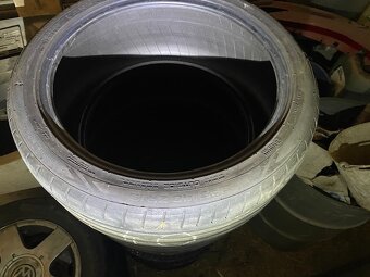 Prodám pneumatiky Nokian 245/40 ZR19 - 2