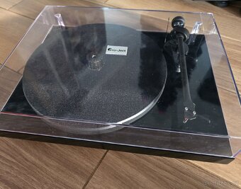 Gramofon Debut RecordMaster II Piano + OM5e - 2