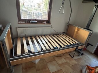 Zdravotní elektrická polohovací postel - 2