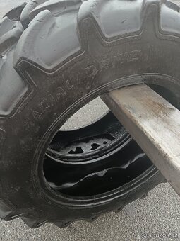 11,2-24 ZETOR PNEU 6945,7045,6245,7245,7745.. - 2