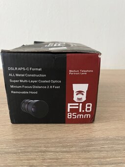 Objektiv pro Canon EF 85 mm f1,8 - 2