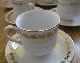 Šálek a podšálek, 6x - 2