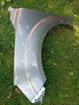 NISSAN NAVARA D23 RV 2020 BLATNÍK PRAVÝ A LEVÝ - 2