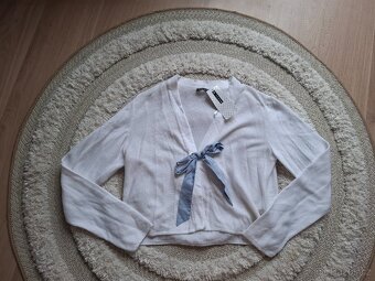 Bílý svetřík Brèal - 2